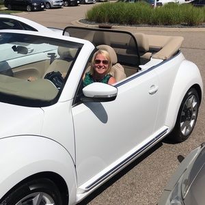 Meet your Posher, Nicole